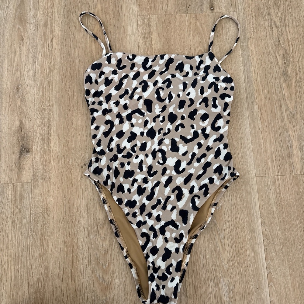 NWOT Vitamin A Leopard Print One-Piece Swimsuit XS